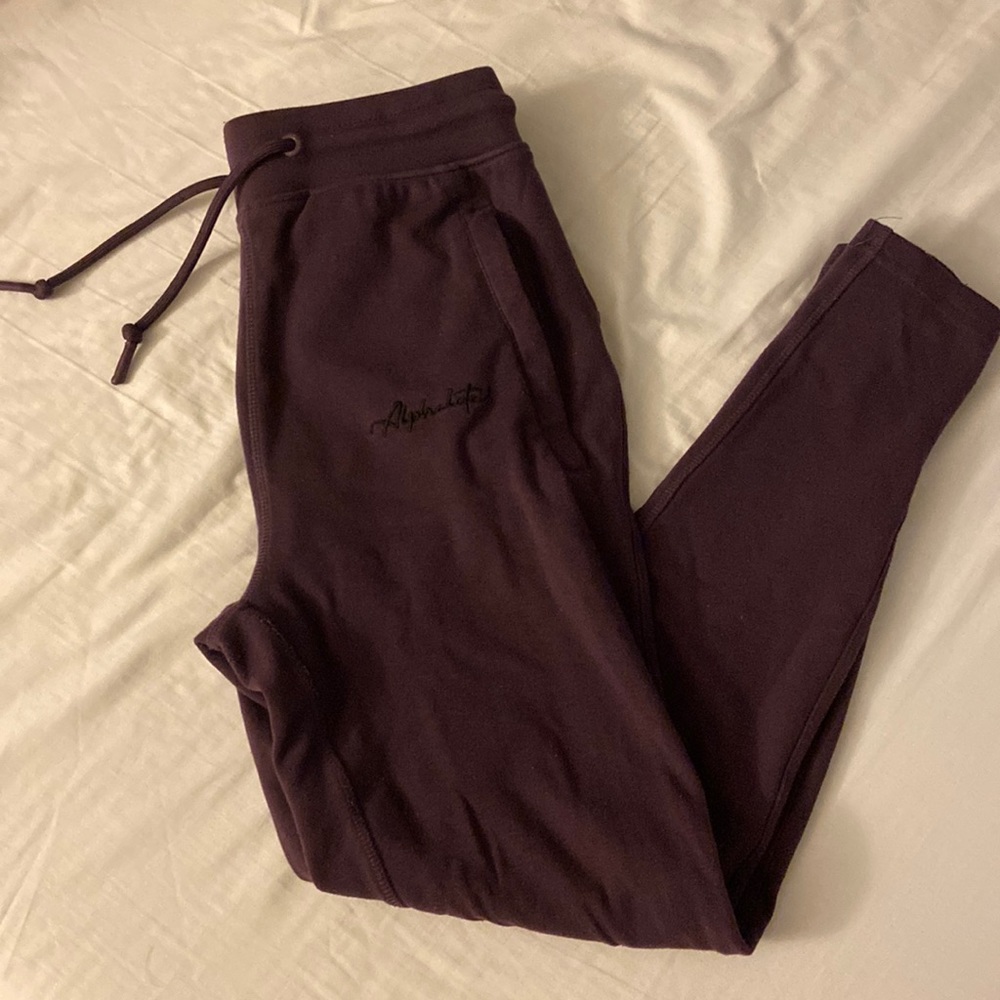 Alphalete Essentials Joggers